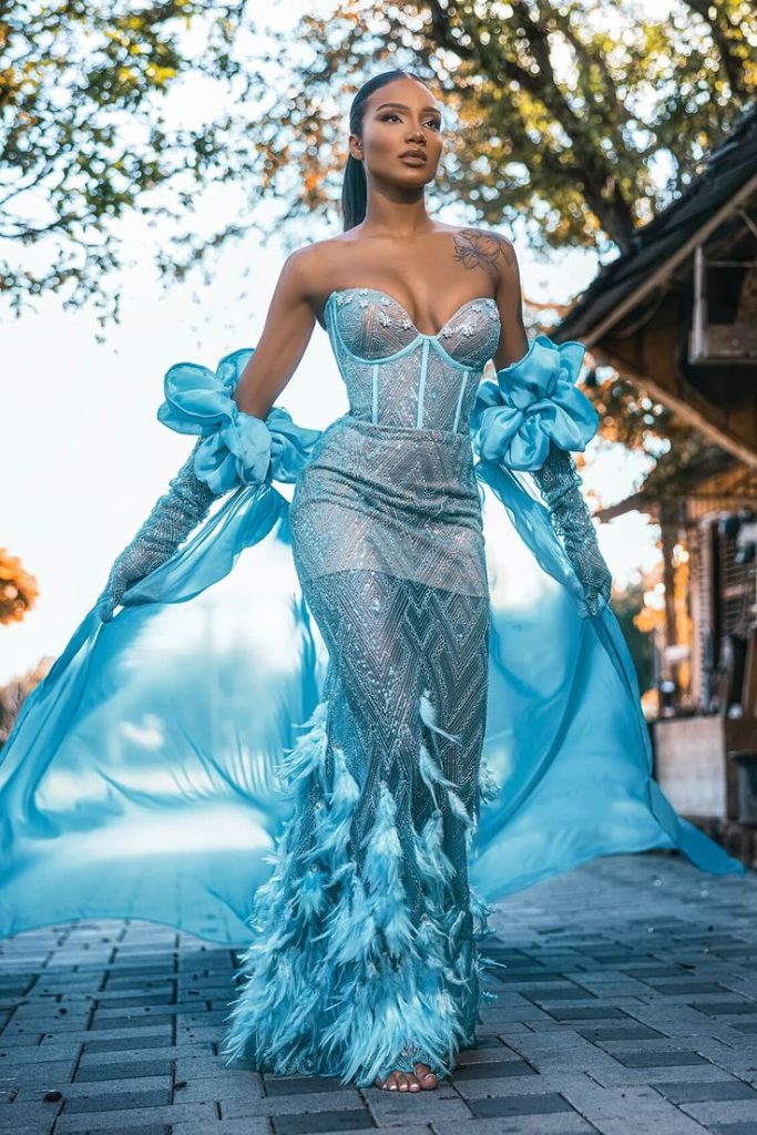 Avant-Garde Allure The Blue Feathered Statement