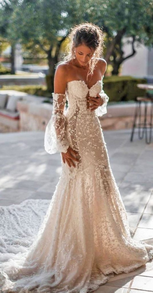 Classy Vintage Lace Timeless Beauty