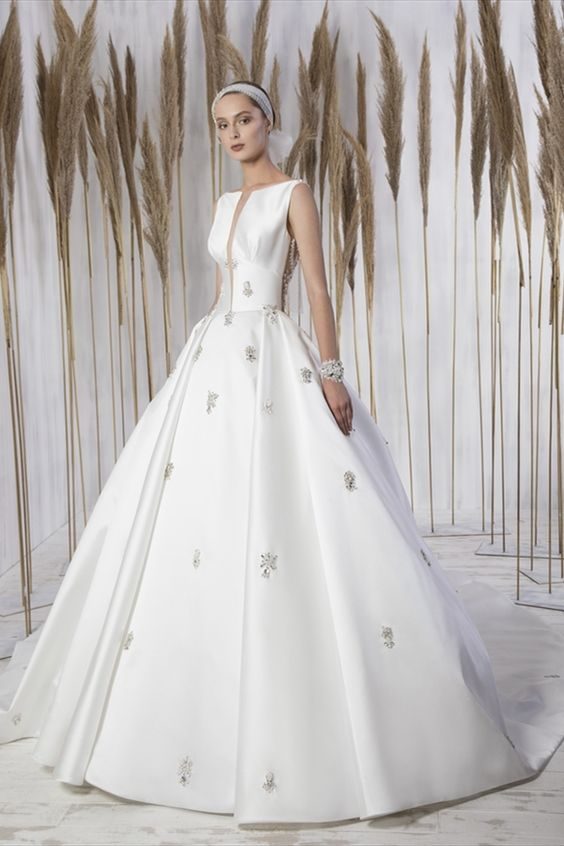 Contemporary Chic The Square Neck Revelation