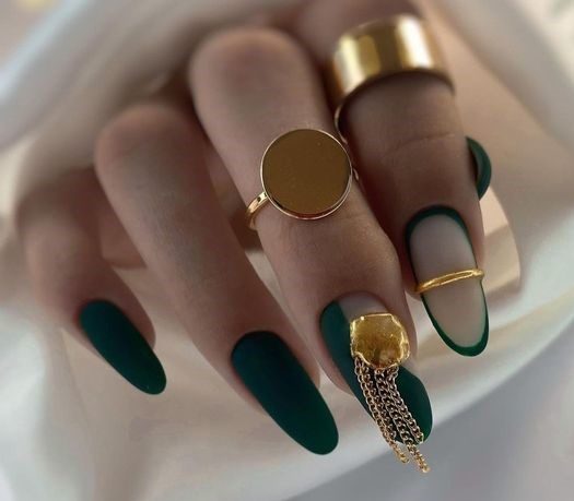 Hottest Oval Nails Shape for Summer