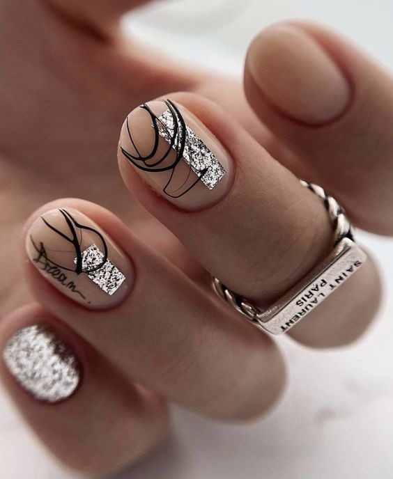 Trendy Summer Round Nails