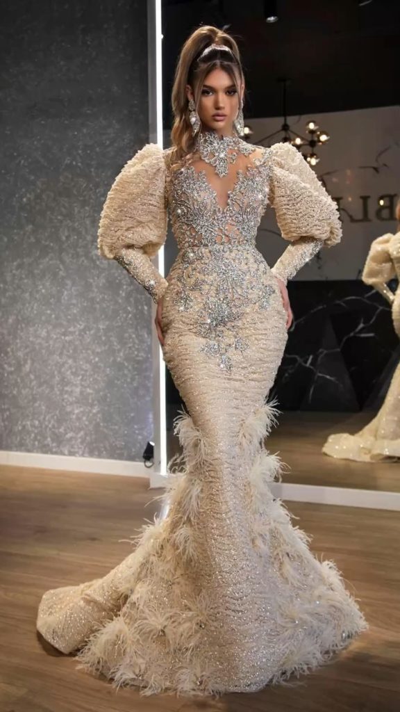 Embracing Elegance A Feathered Dream