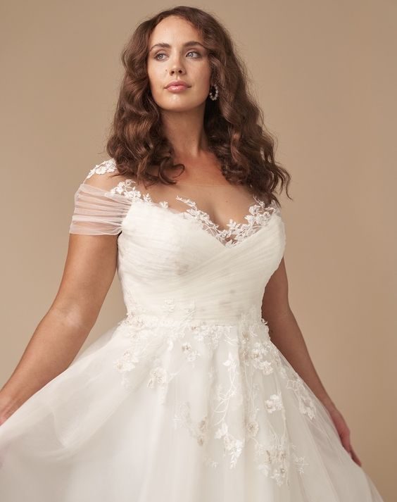 Fairytale Whimsy for Outdoor Romance