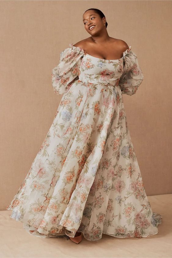 Graceful Florals on a Canvas of Elegance