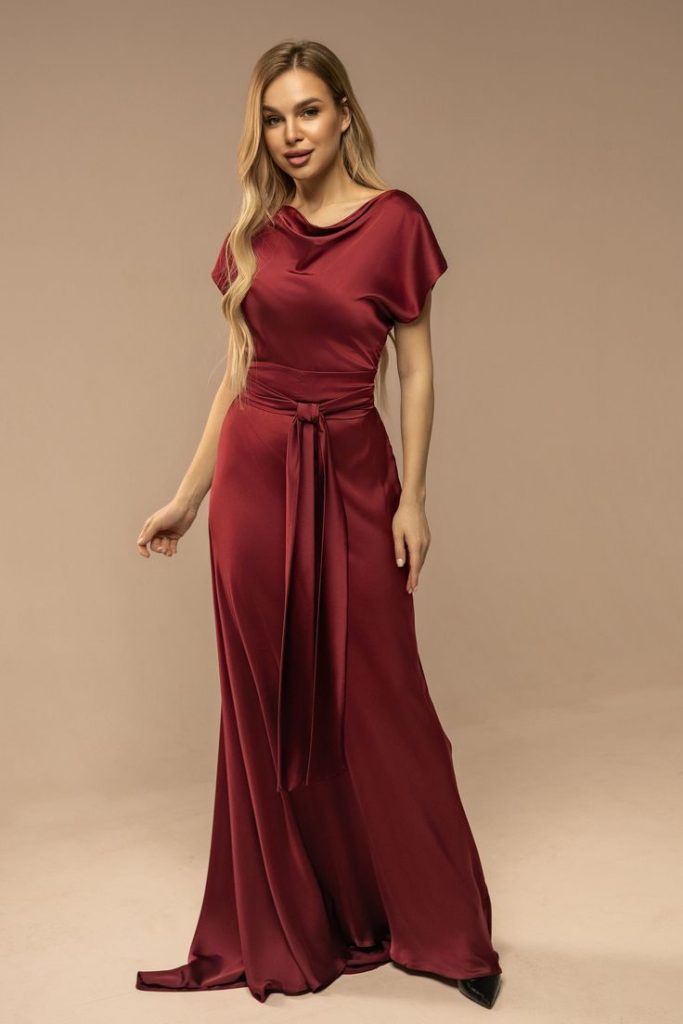 Grecian Drapes and Folds