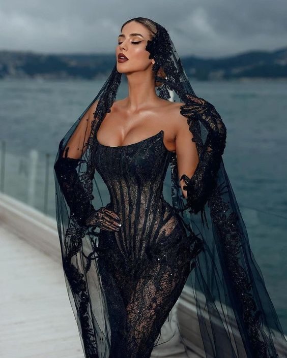 Mystique Meets Bridal The Noir Fantasy