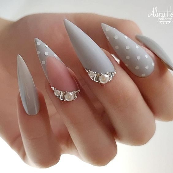 Polka Dots and Pearls
