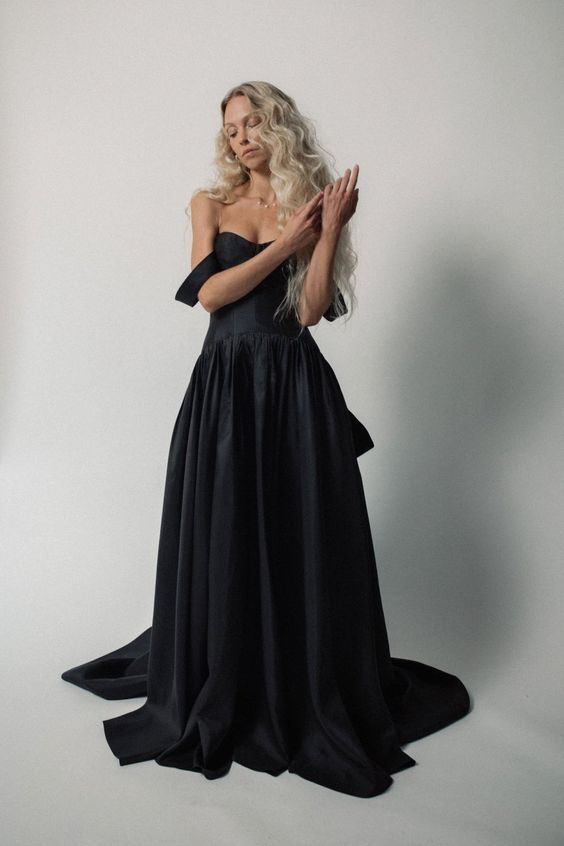 Simplicity and Sophistication The Modern Muse