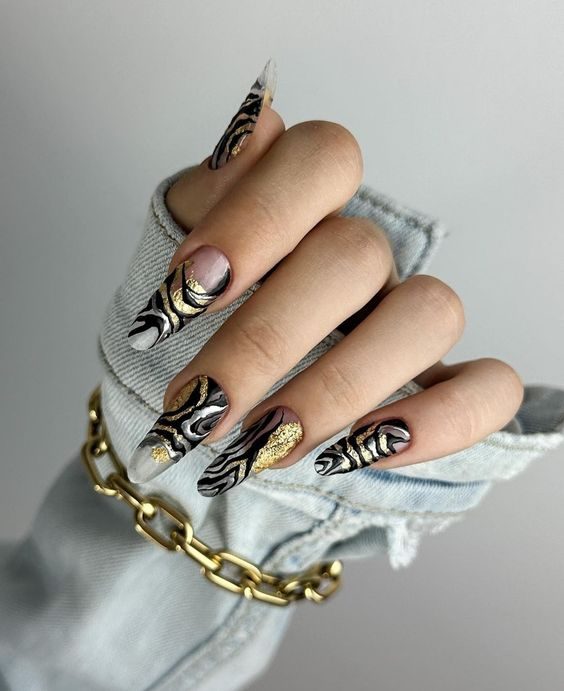 Aquarius Aura Nails Stylish Zodiac Colors