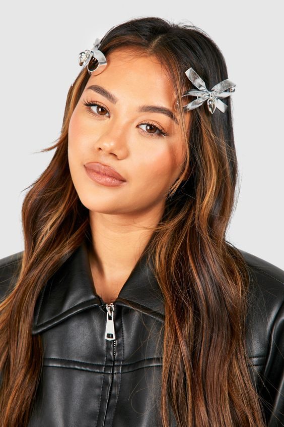 Metallic Whimsy Bow Clips for a Touch of Fun