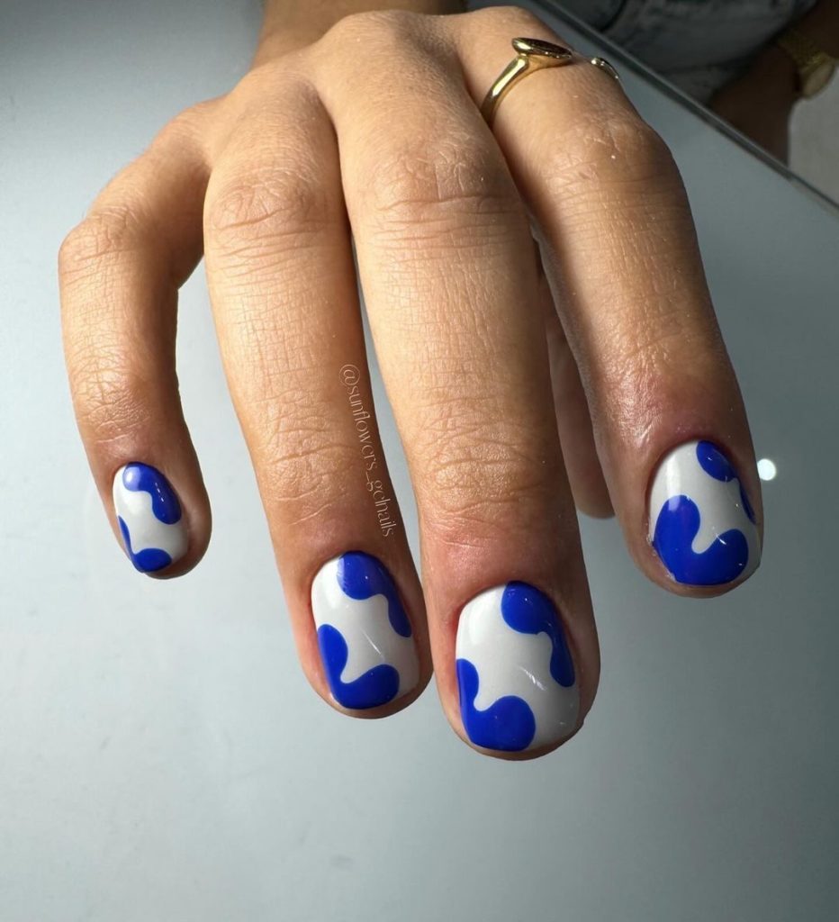 Oceanic Bliss in Blue and White