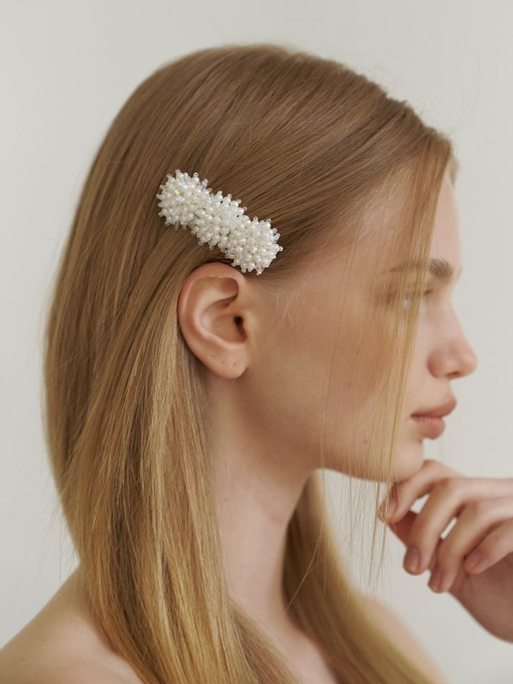 Pearl Perfection Side-Swept Sophistication