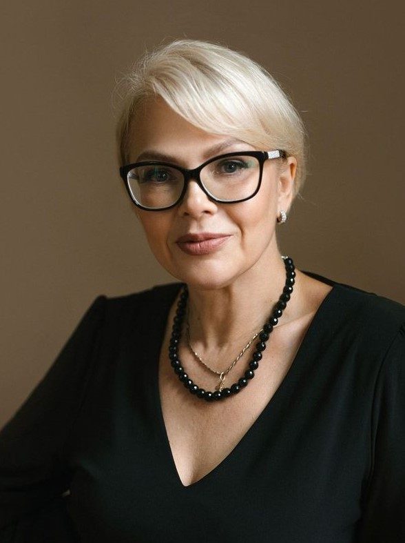 The Chic Scholar Smart and Stylish