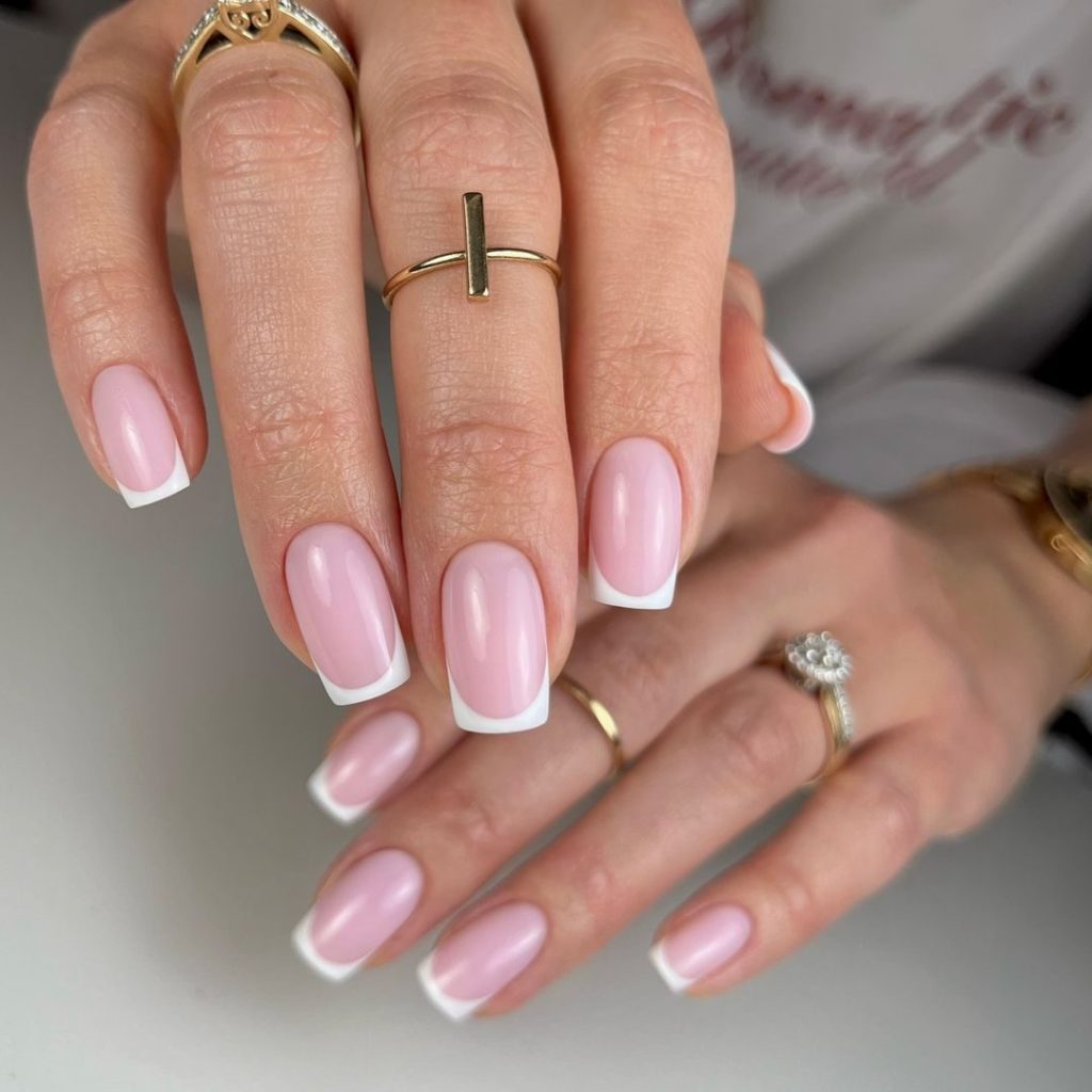 The Quintessential Summer French Manicure