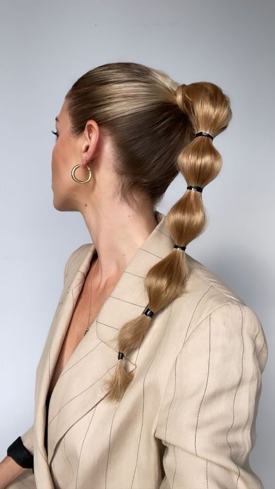 The Sculptural Ponytail