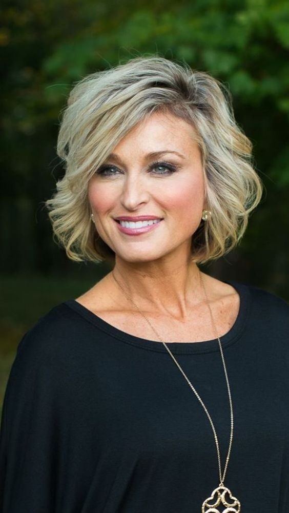 The Wavy Bob with Highlights