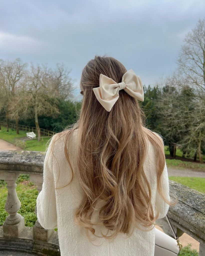 The Whimsical Wavy Hair