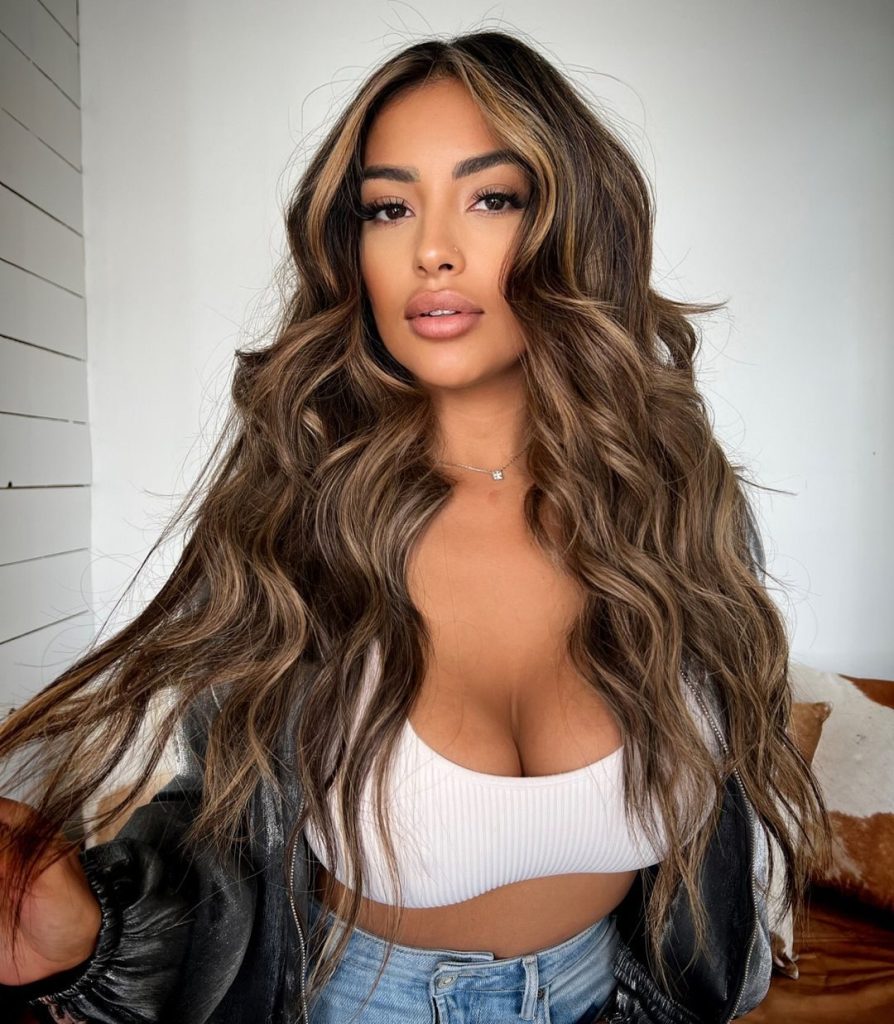 Voluminous Caramel Waves